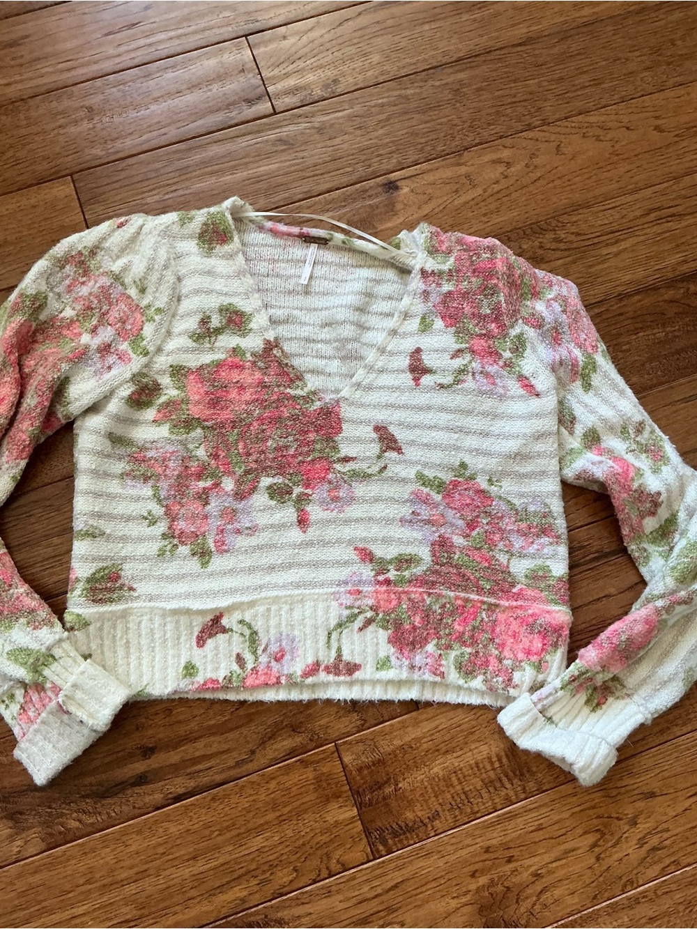 FREE PEOPLE BED OF ROSES SWEATER, Small - Picture 3 of 10